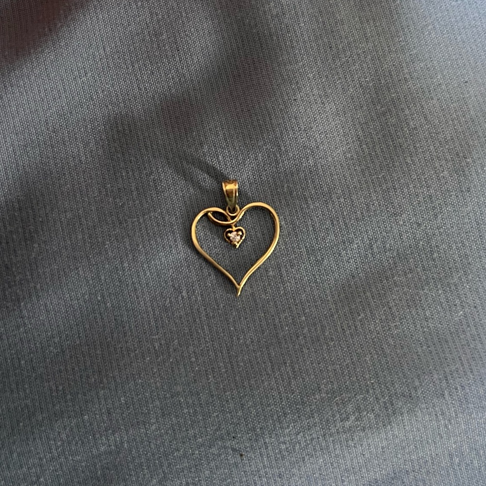 10k gold heart charm for necklace or bracelet jewelry
